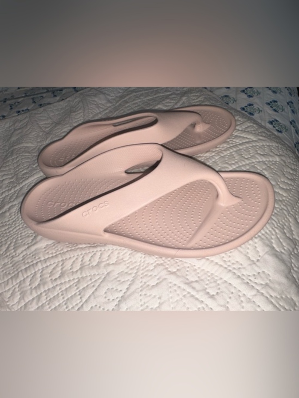 CROCS Women’s Mellow Recovery Flip Size 11